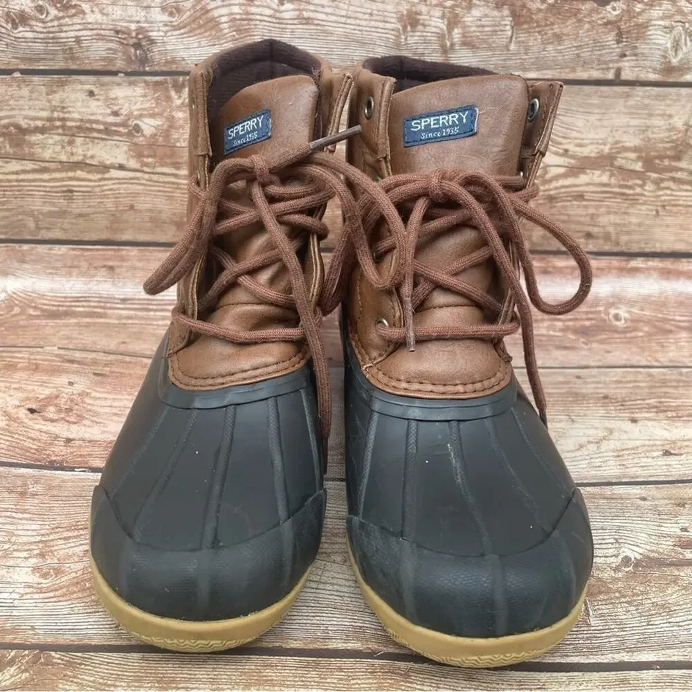 Sperry duck boots size 4M